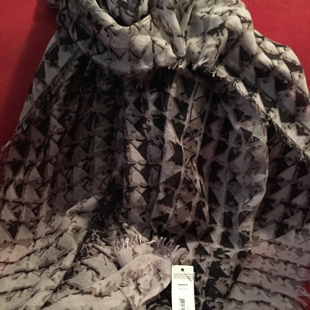 Apt. 9 scarf